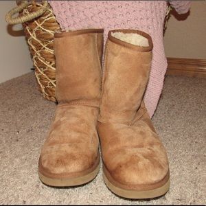 ✨UGG Classic Short Boot✨